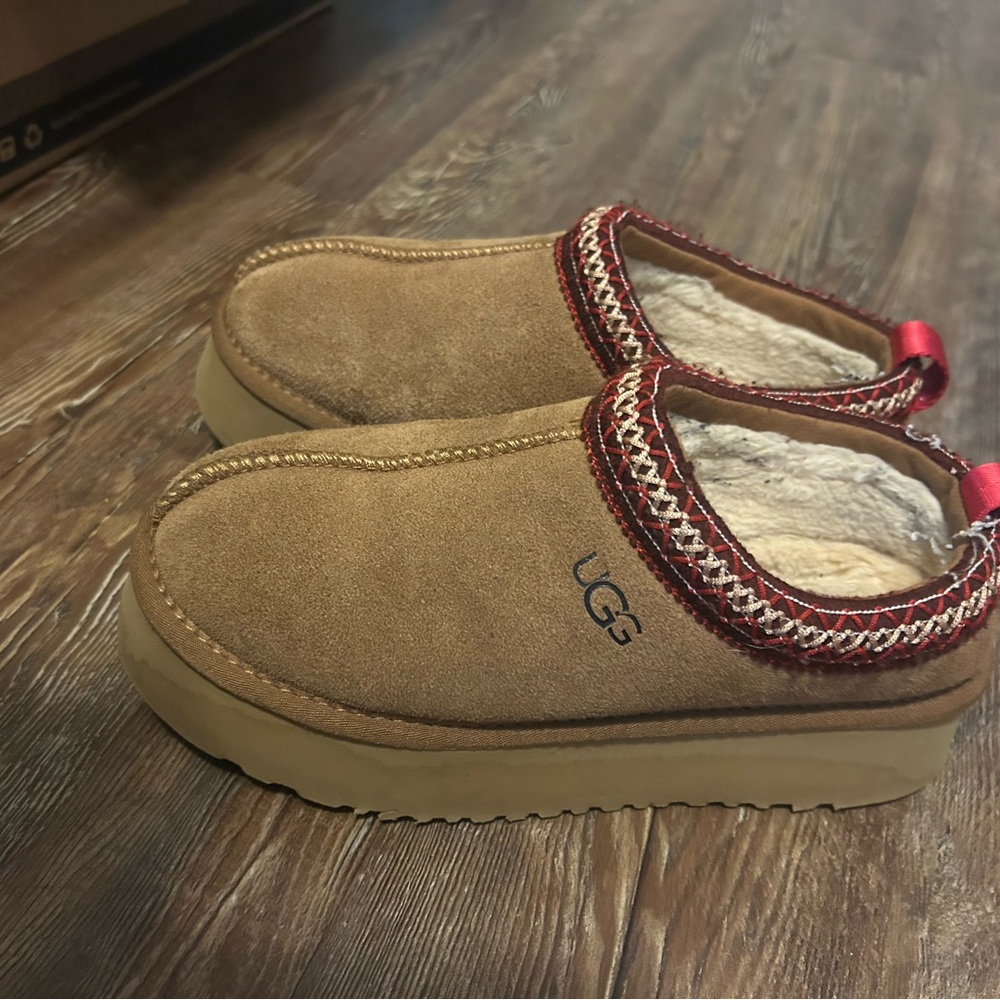 UGG Men's Brown Suede Slip-Ons with Red Trim - Picture 2 of 5
